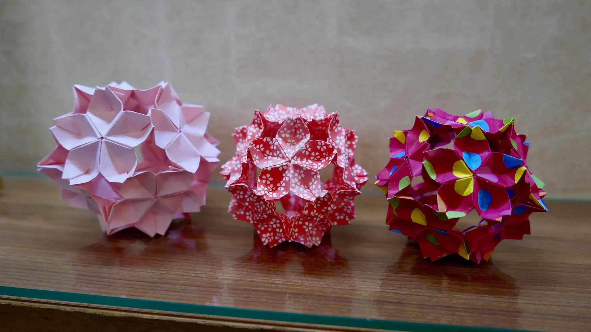 Paper-Decorations Paper-Decorations