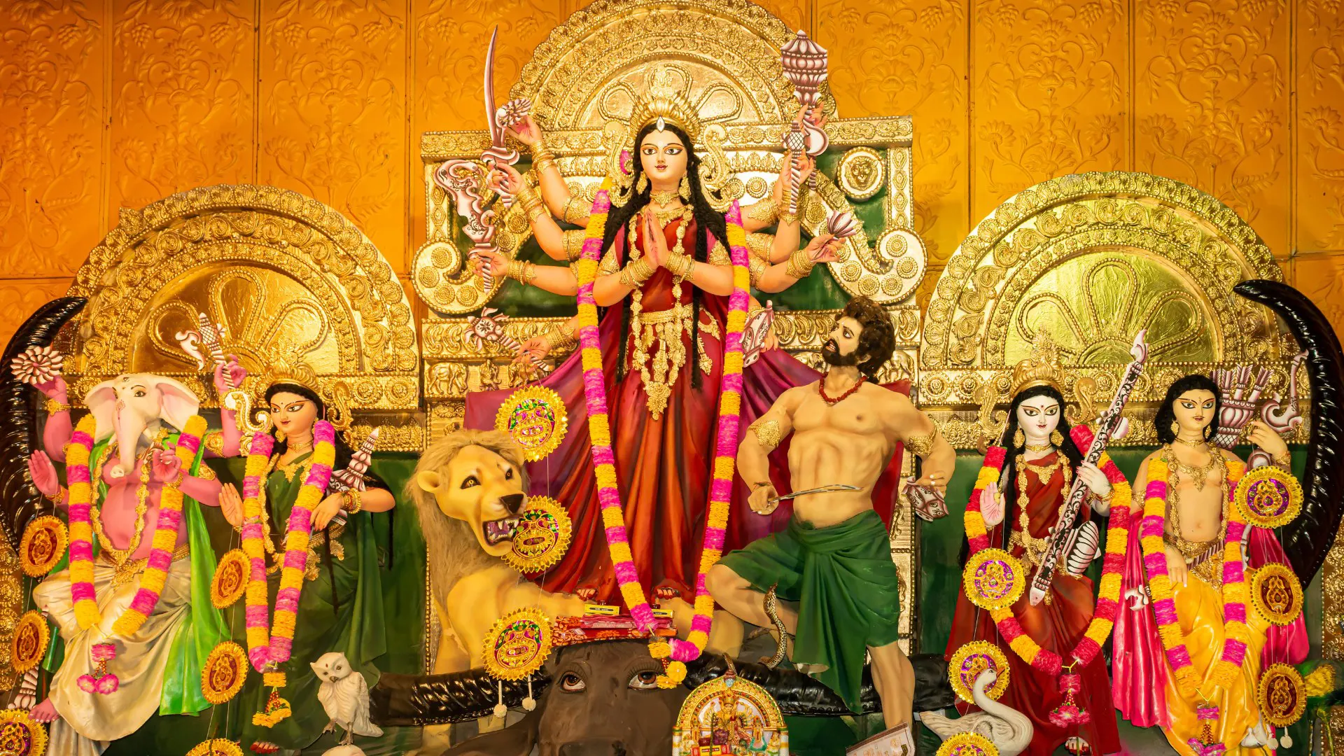 wash-your-hair-during-Navratri